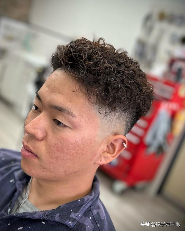 十大最帅气男士发型图片,40岁男士清爽发型