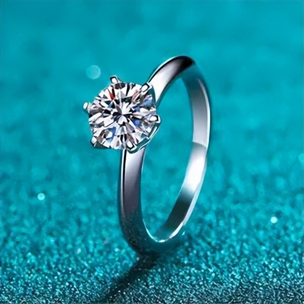 钻戒可以卖吗钻戒哪里可以回收,几万块钻戒回收