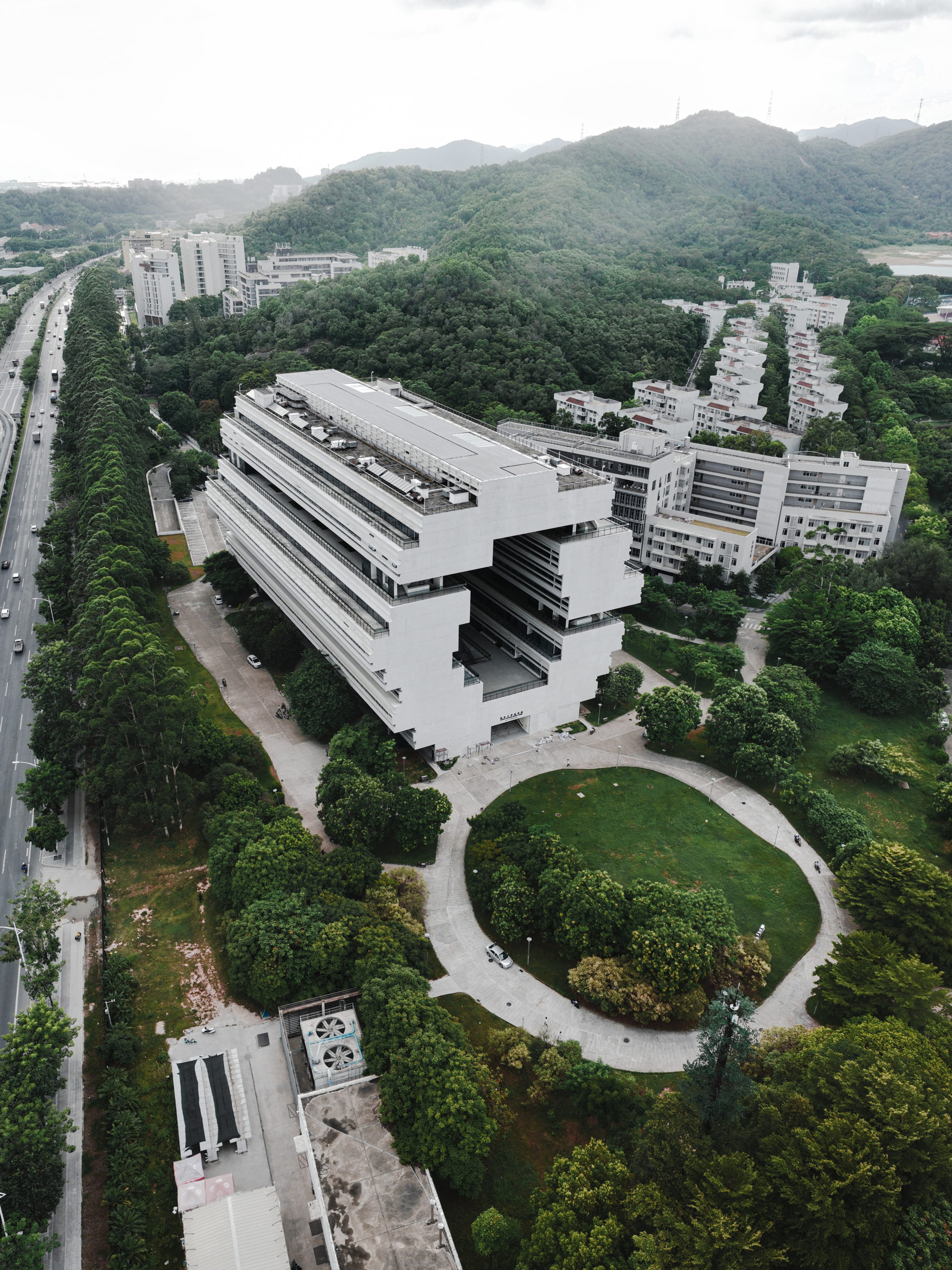 汕头大学医学院谁设计的,汕头大学的建筑是谁设计的