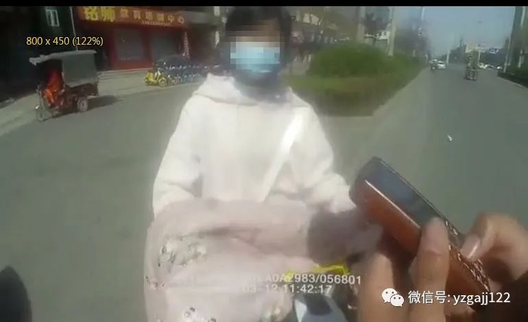 警心暖民心老人大意丢失手机,市民大意丢手机暖心民警帮找回