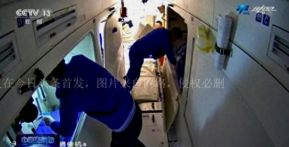 太空生活趣事多的视频,在太空如何看地球的视频