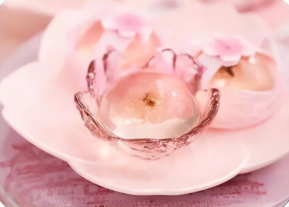 卡戴珊吃的软糖,卡戴珊家族吃薄荷糖