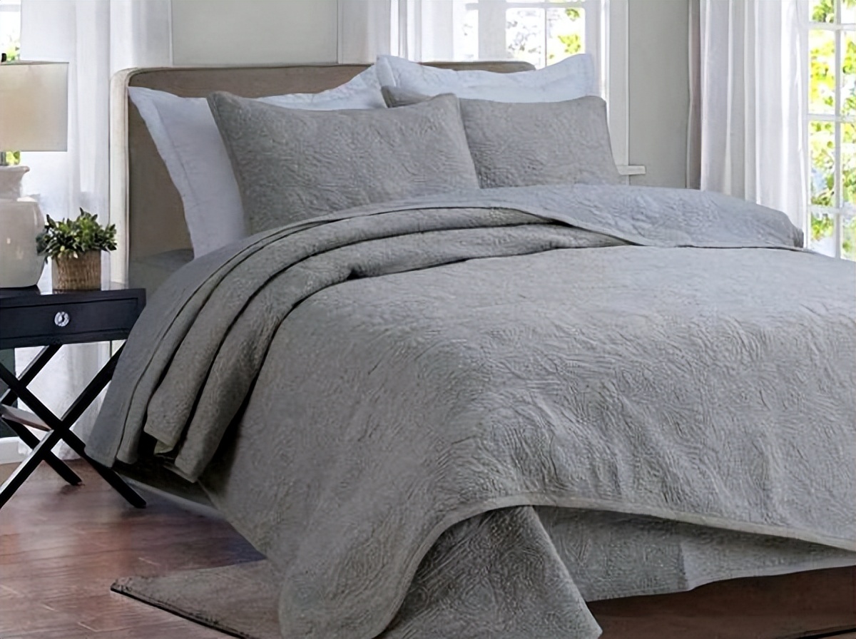 几十块买不到纯棉四件套,一千多买四件套贵不贵