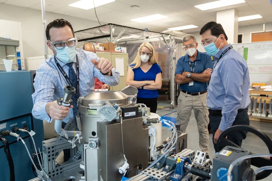 刘洋升空经历了什么事情,刘洋爆炸头