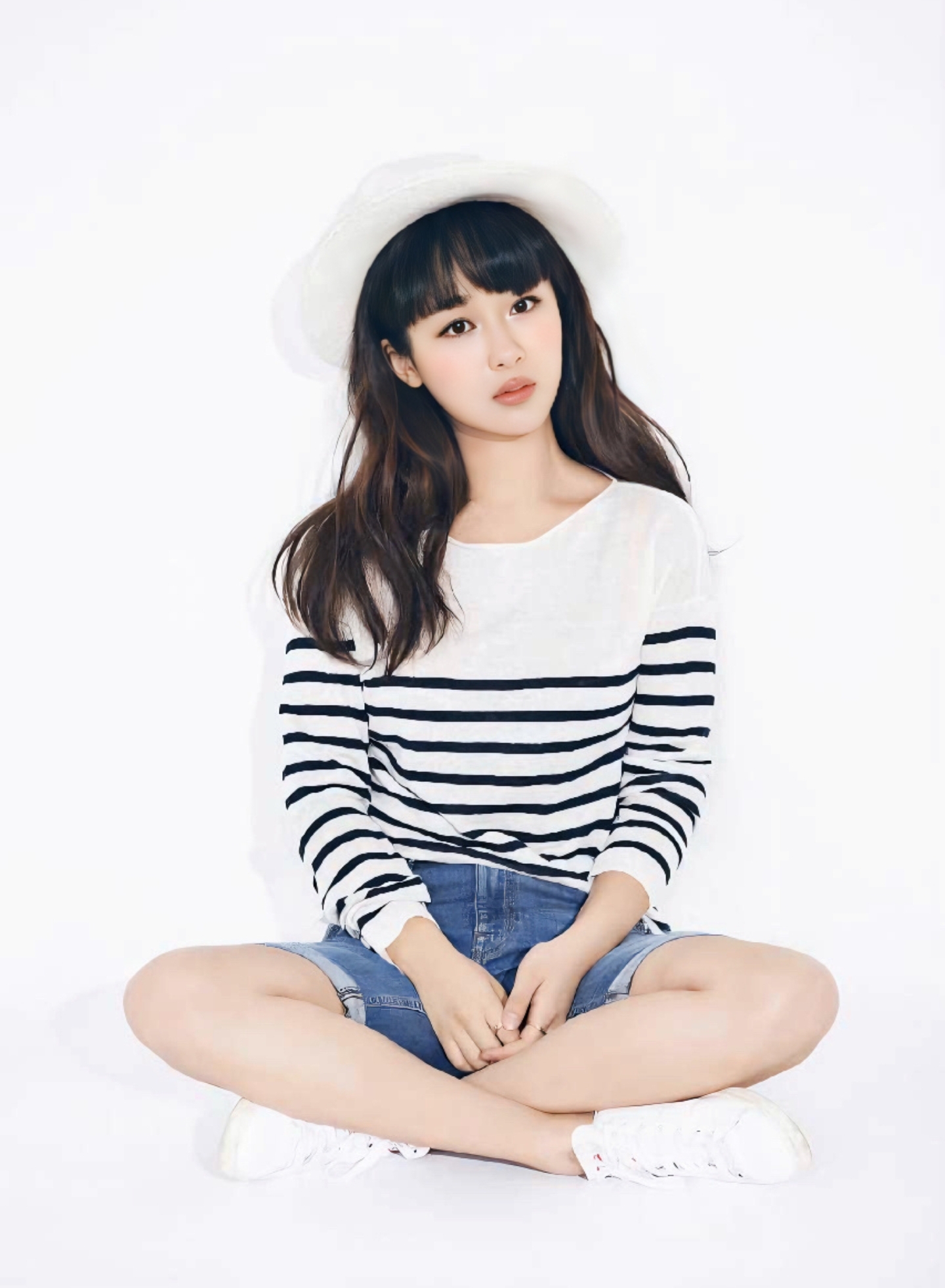 国内22岁男星被曝同时交往9个女友,当红男星遭爆出丑闻