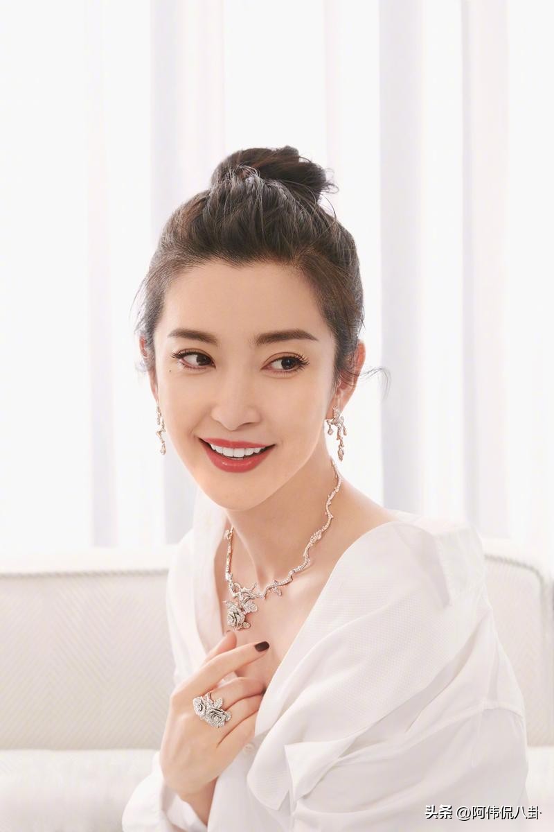 娱乐圈惊人的十位有钱女星,盘点娱乐圈十位富豪女星