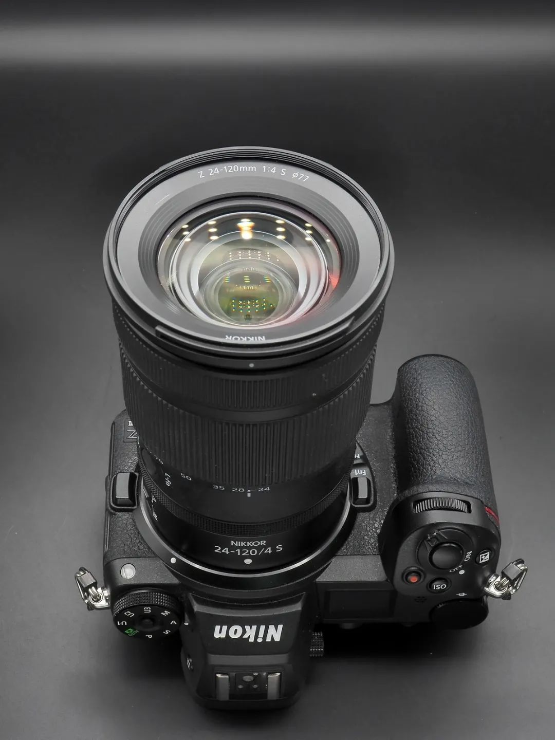 尼康z系列挂机镜头,尼康z24-200和24-120哪个好
