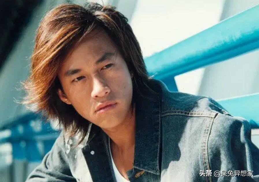 何润东的泡面发型图片,何润东板寸发型