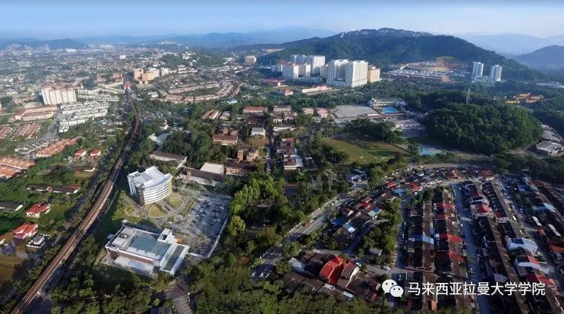 鎷夋浖澶у瀛﹂櫌,鎷夋浖澶у浣嶇疆