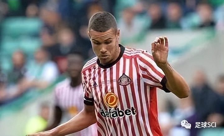 浮沉于巨浪中的“黑猫”桑德兰，在漫长的季节里向上活着