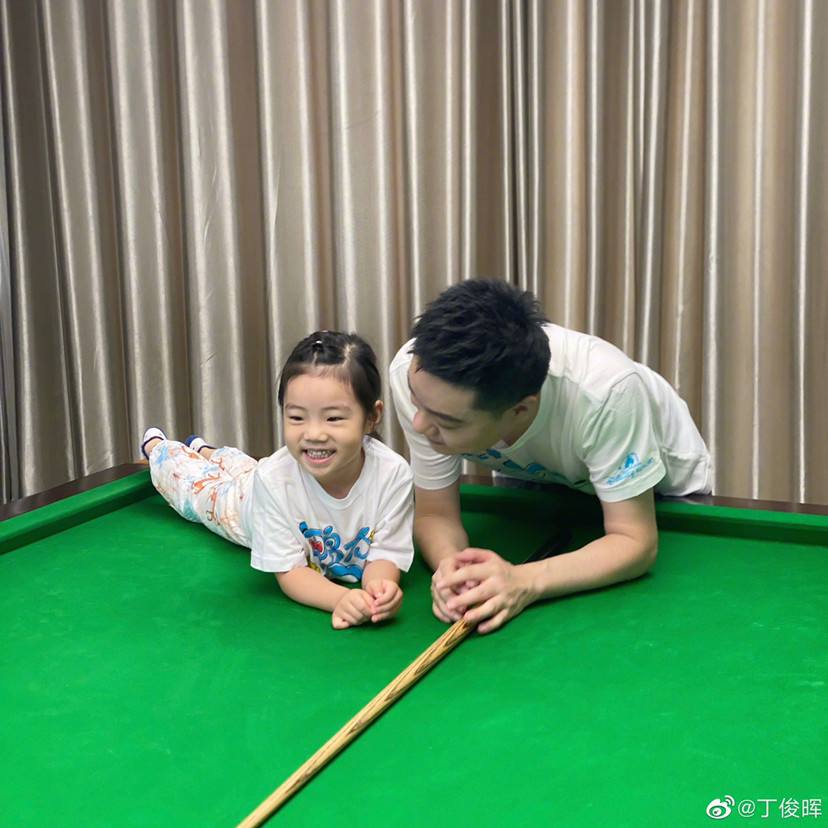 丁俊晖最新头条消息视频,丁俊晖化解局面