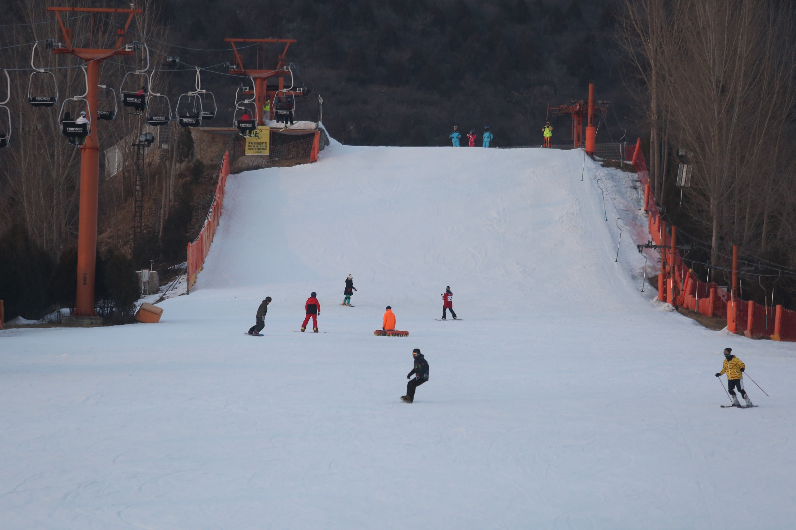 今年冬天怎么玩最全滑雪攻略来了,共赴一场冰雪之约