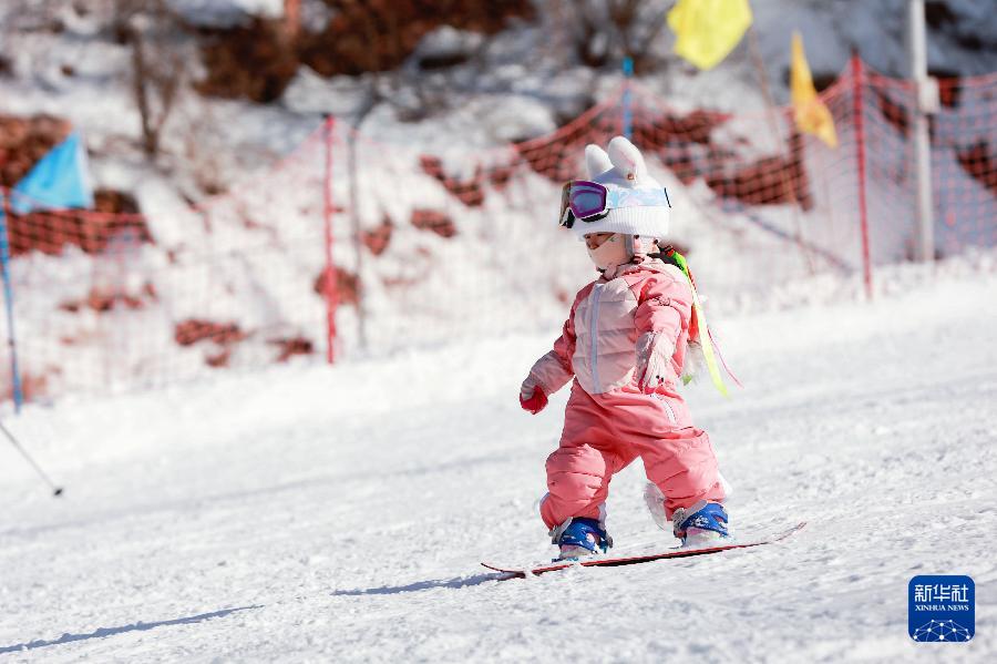 假期消费展现中国经济蓬勃生机,“假日经济”再掀消费热潮