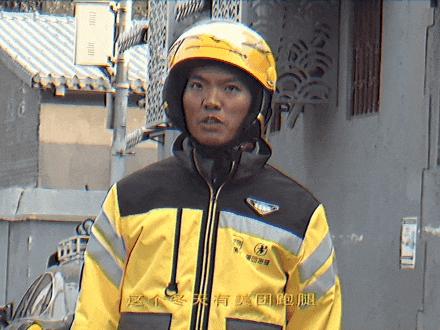 岁末营销，美团跑腿暖心跑