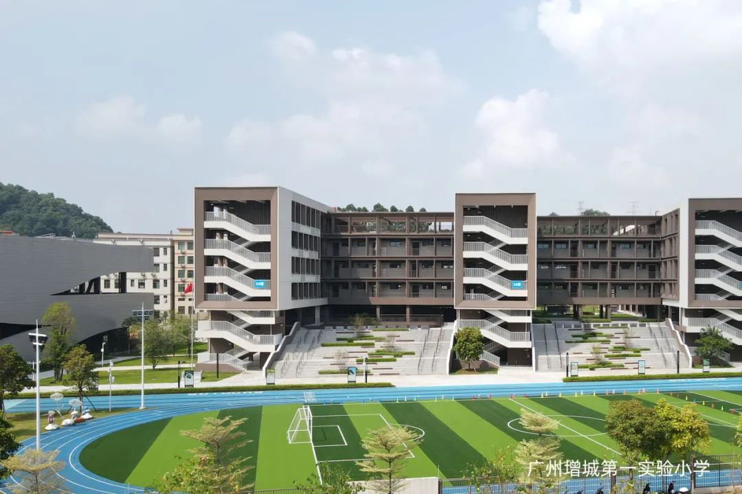 与时间同行今生相爱,与时间并肩同行