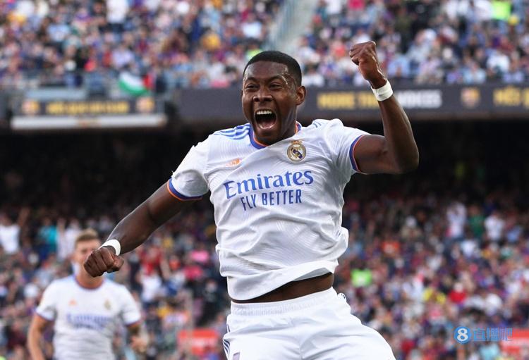 球星年鉴1992：攻击手星味十足，门将位置两大神，谁的成就最高