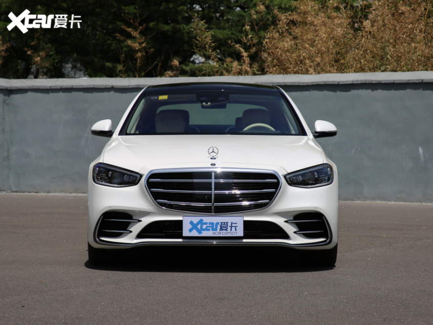 新款奔驰S级轿车落地价格表,奔驰s级400l豪华型2022款多少钱