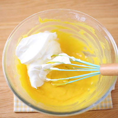 小纸杯奶油蛋糕的做法,奶油小纸杯蛋糕的简单做法