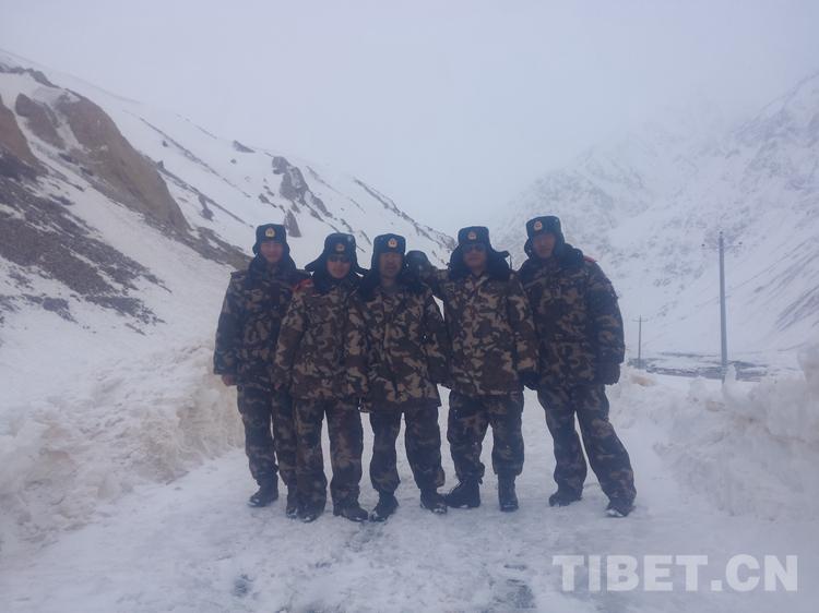 孔雀河畔的戍边者