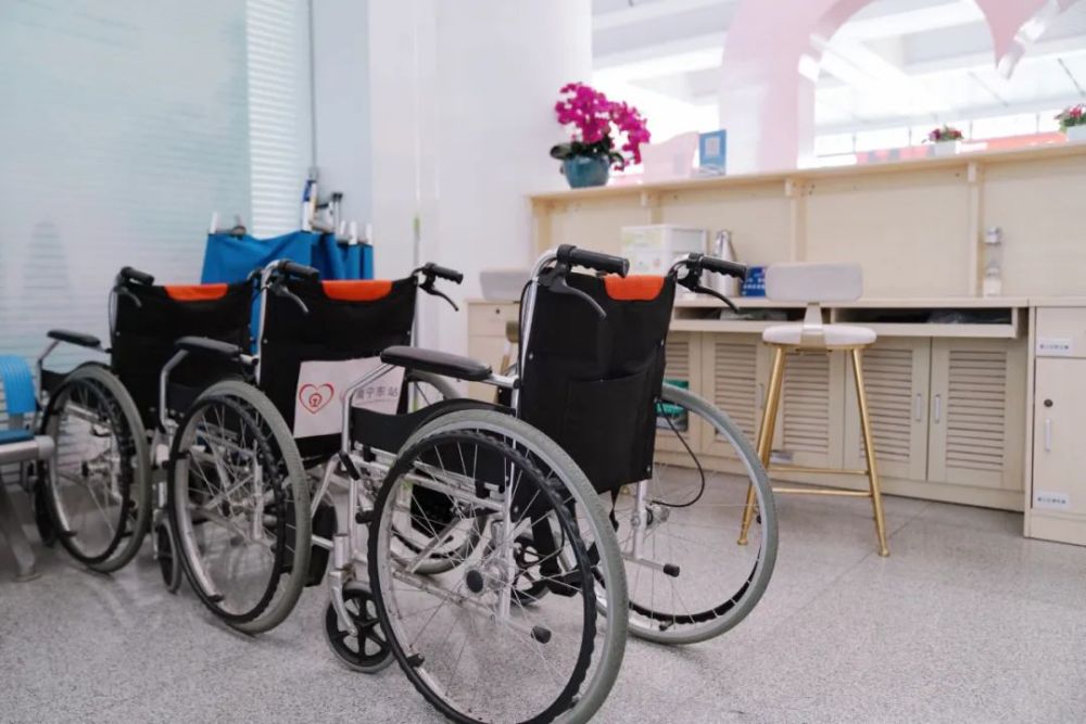 坐普通火车行李多少份超限,火车行李超限车站收费吗