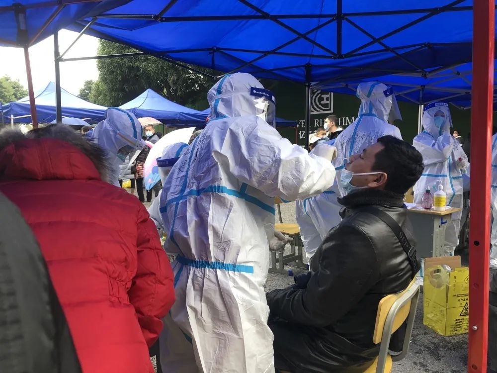 百色加油希望疫情早日过去,百色加油致敬抗疫一线医护人员