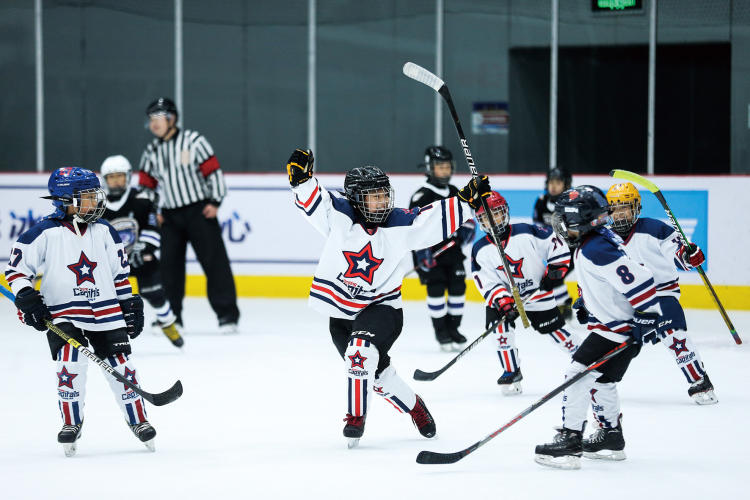 冰球小子潘思言视频,冰球小将潘思言