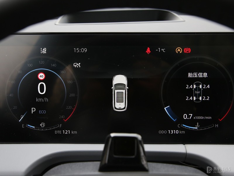 15万2.0t落地的轿车,第二代长安cs75plus哪款性价比高