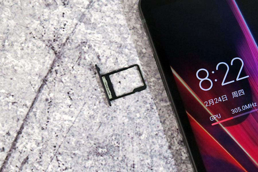 联想拯救者平板y700游戏体验,ipadmini6和联想拯救者y700哪个好