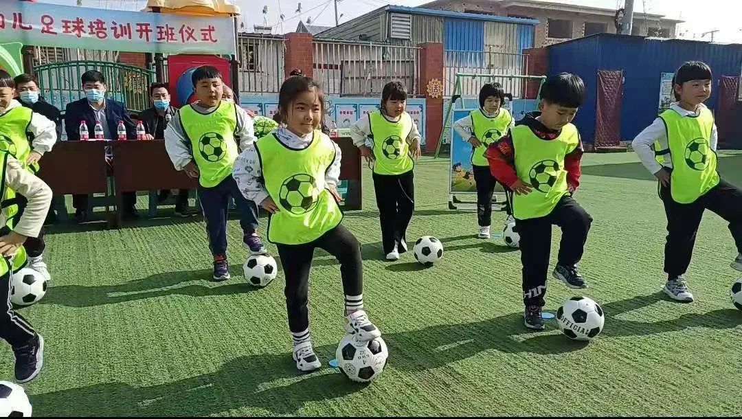 快乐教育素质教育,特色教育精彩瞬间