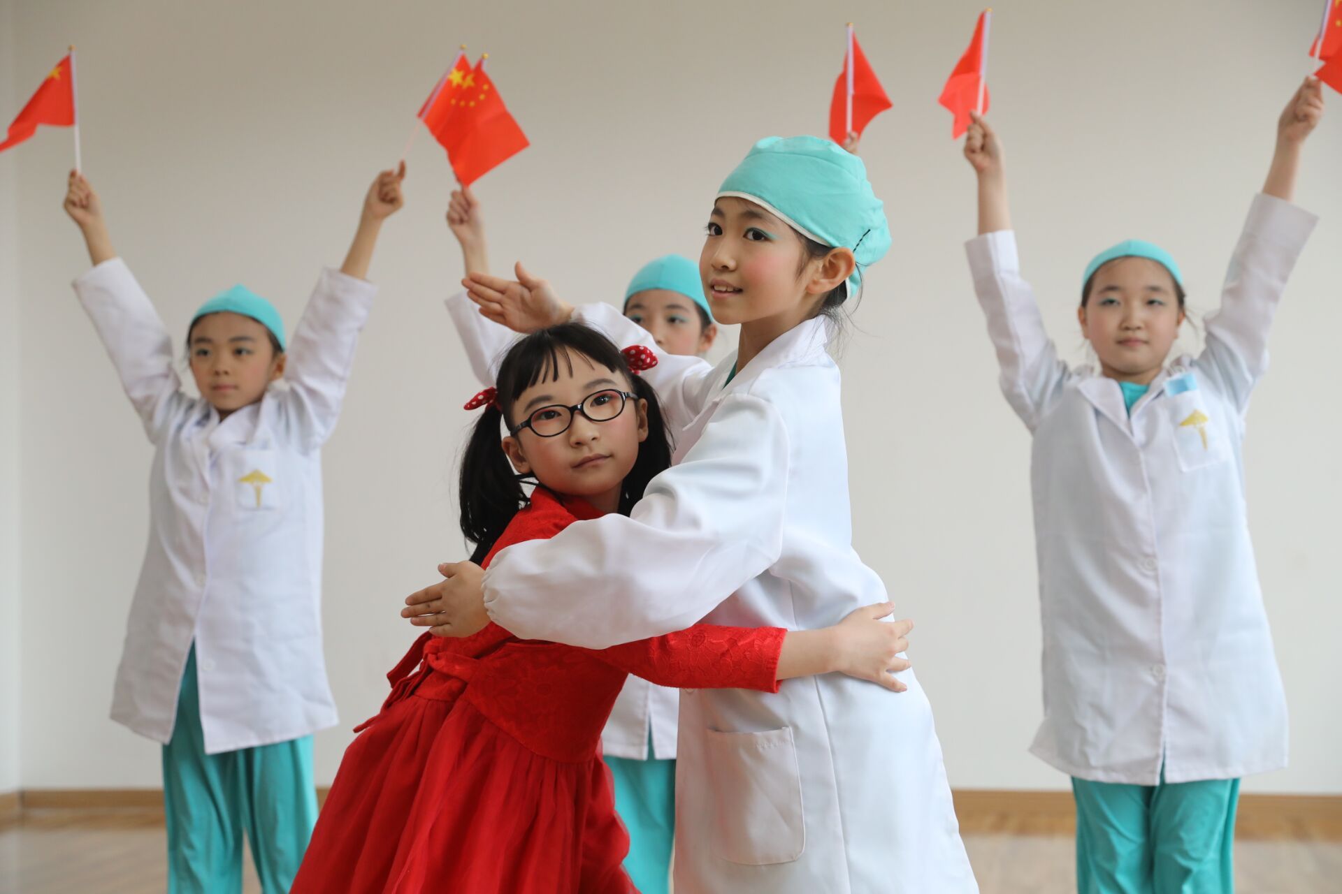 音体美全开动，看济南历城学子“抗疫三重奏”