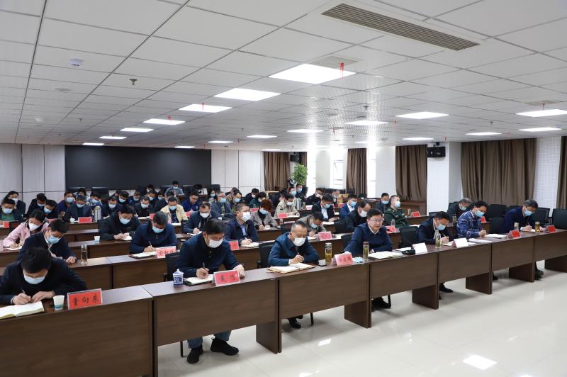 绥江县疫情防控工作调度会召开 (梅江区召开疫情防控研判会)