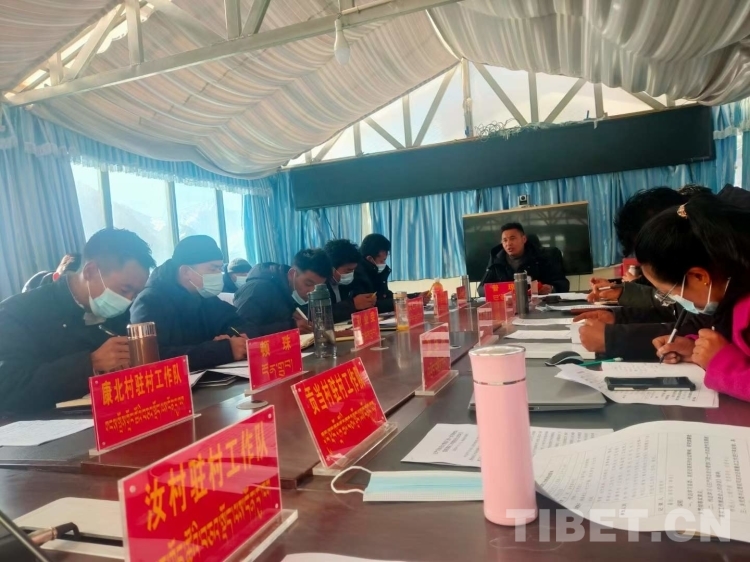 致敬高原上的守护者图片,致敬风雪路上守护者