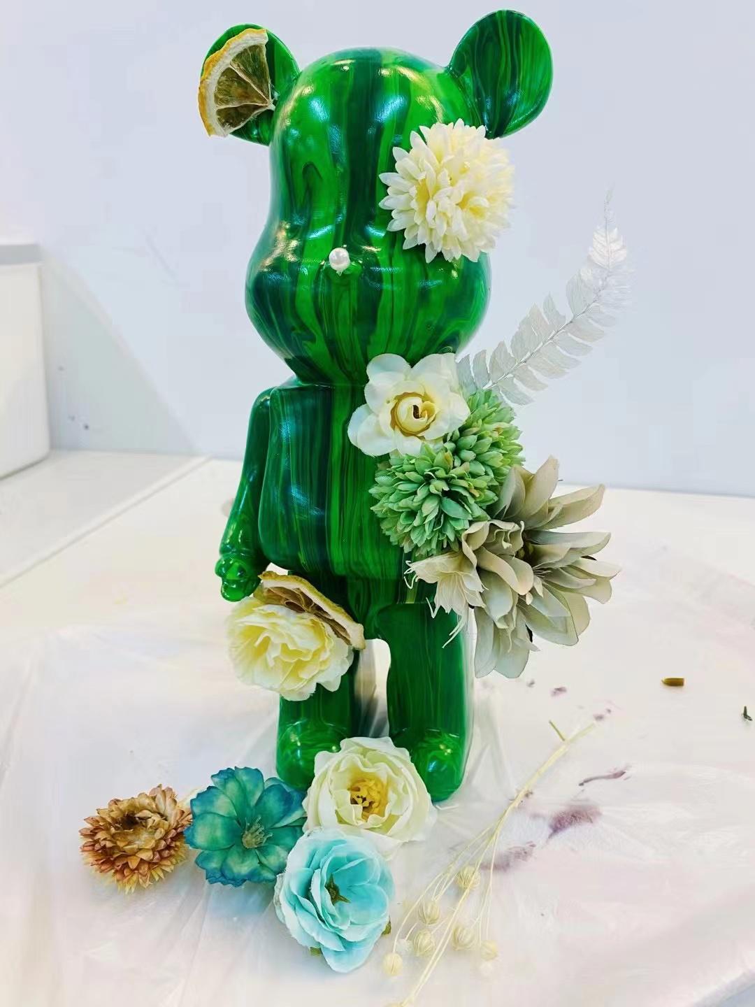 小心侵权！*力暴**熊的财富密码：白胚低至5元，手工坊翻倍溢价圈粉