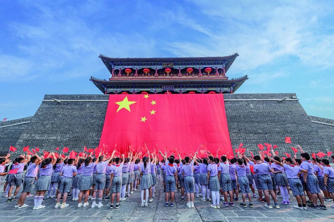 拳拳游子意浓浓故乡情是什么意思,游子心中浓浓故乡情