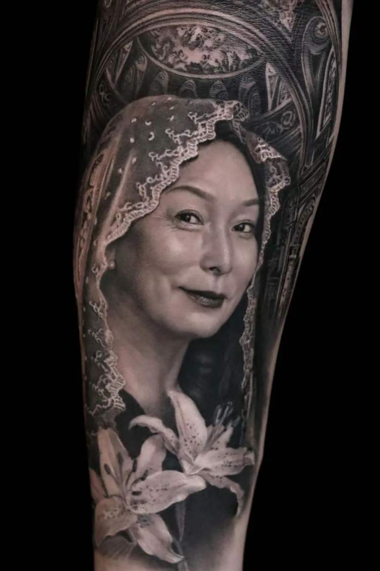 没考上大学当了纹身师,清华纹身师