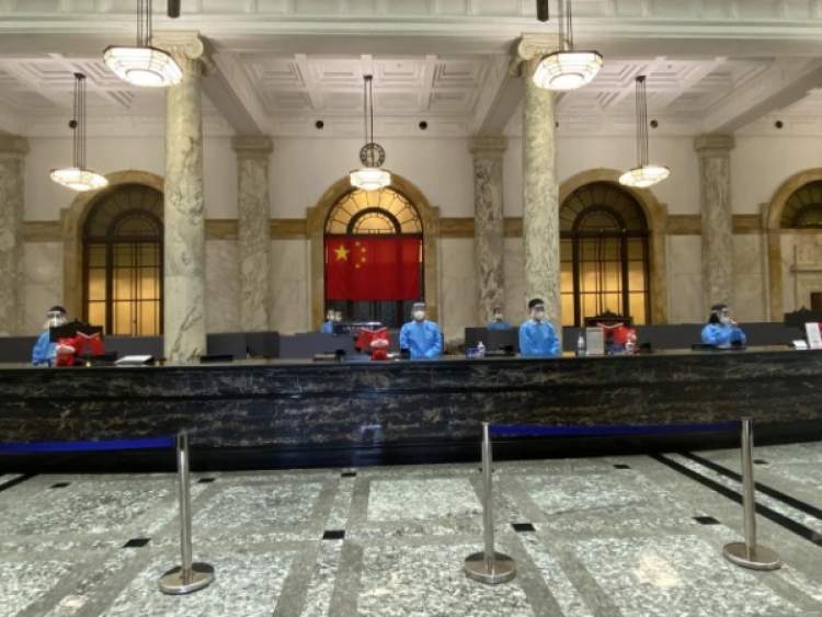 复工首日早高峰,上海复工复产首日