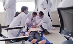 医疗保障惠民生,医疗精准扶贫公益活动