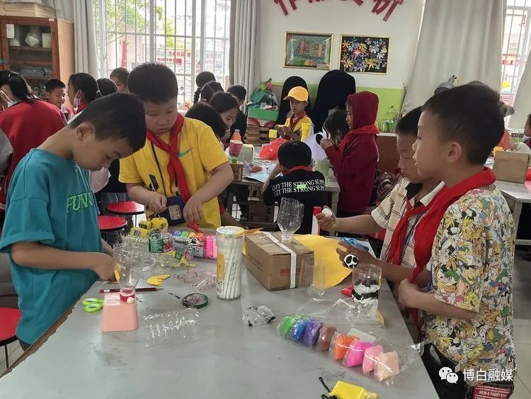 亚山镇中心小学二年级222班,亚山镇中心小学