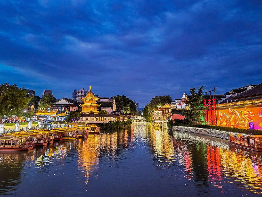 荣耀手机影像计划·城市印记系列活动南京站举行，荣耀Magic4系列揽胜金陵