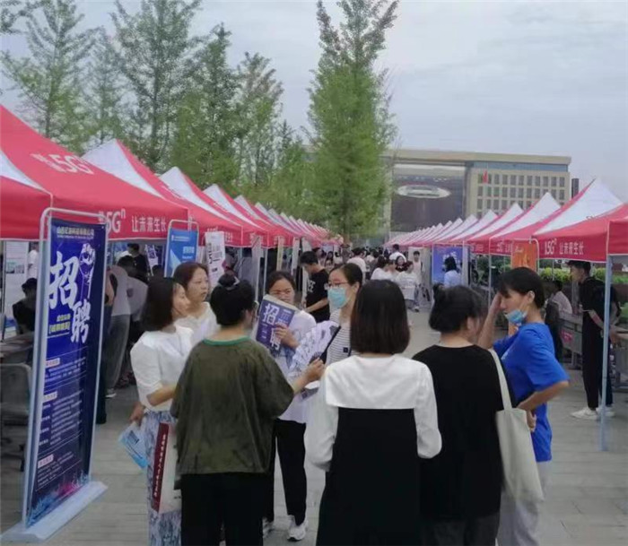 晋中职业技术学院招不招往届,晋中职业技术学院现场确认