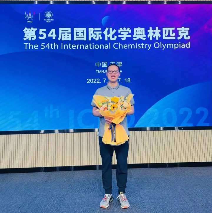 世界数理化奥赛冠军,中国少年包揽奥赛全部奖项