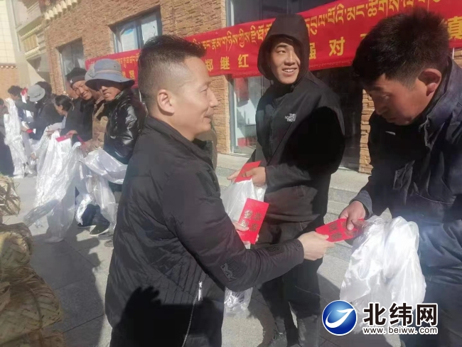 汇聚道德力量绽放文明光芒,传递道德的力量共建道德新风尚