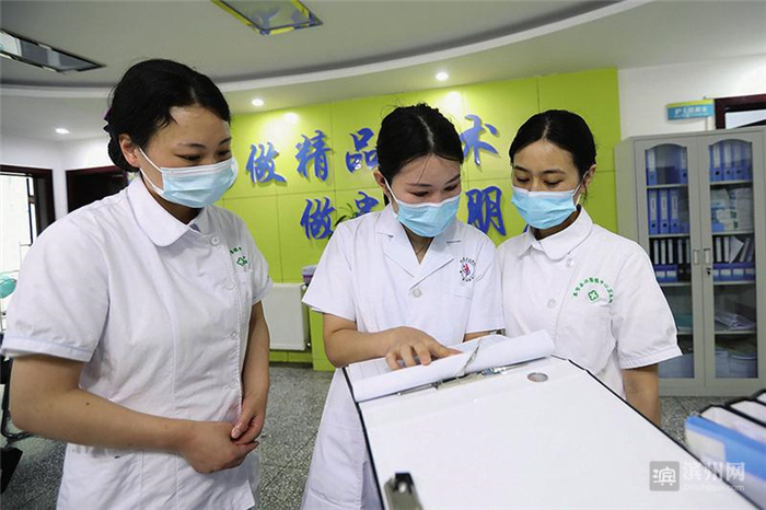 江河牵手爱洒奉节——“跨越山海‘舆’心灵相约”滨州采访团走进奉节采访活动掠影