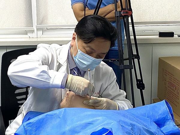 第医线|脱完毛皮肤局部变色,有人黑有人白!激光美容科专家教你避坑