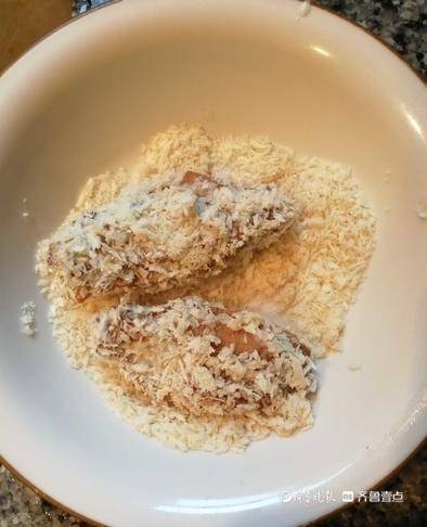 潮汕人炸鸡翅怎么做酥脆好吃,炸鸡粉炸鸡翅的家常做法