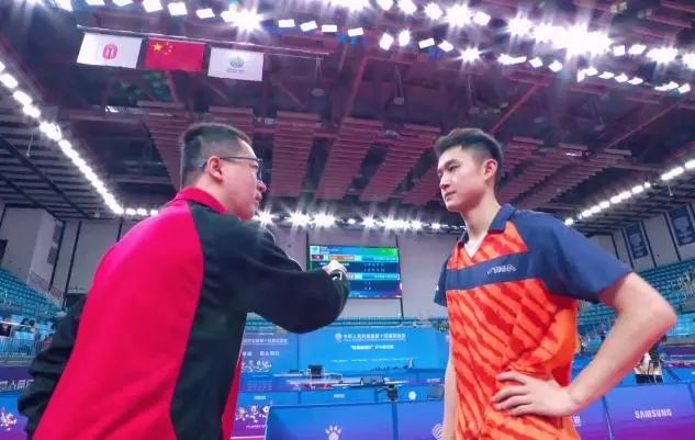 马龙与国内运动员交手,和马龙比赛的是谁