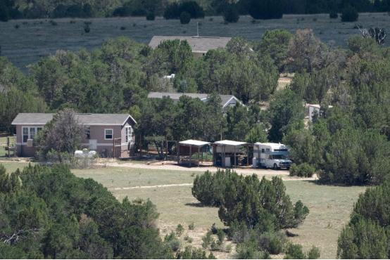 外媒起底一美国末日*教邪**:怂恿信徒自杀,*虐性**未成年少女