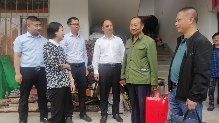 工商联商会慰问,工商联春节慰问企业家