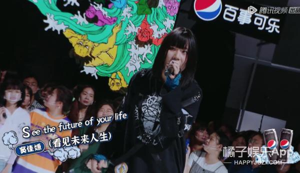 窦唯二女儿窦家媛近照,岳明辉窦佳嫄直播