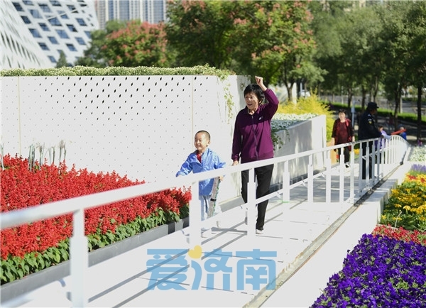 七彩花田4月游玩季,七彩花田开放时间表